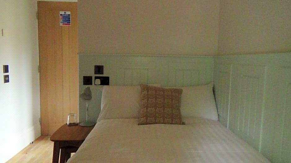 Photo of Bedroom in Eversley