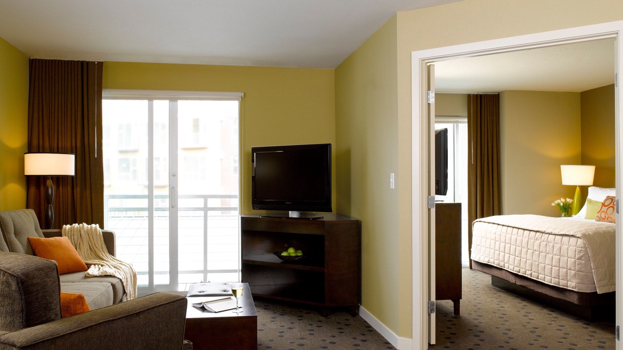 Photo of Livingroom in Downtown