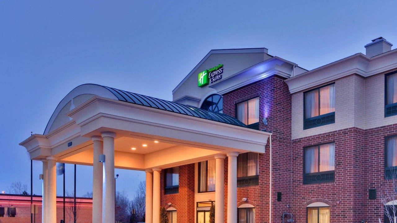 Photo of Buildings in Novi