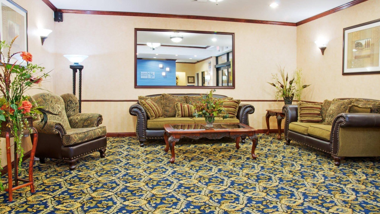 Photo of Livingroom in Orange