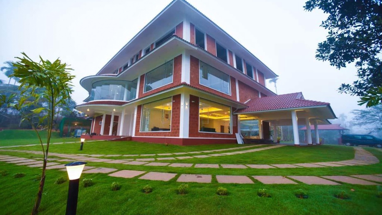 Photo of Buildings in Vazhavatta