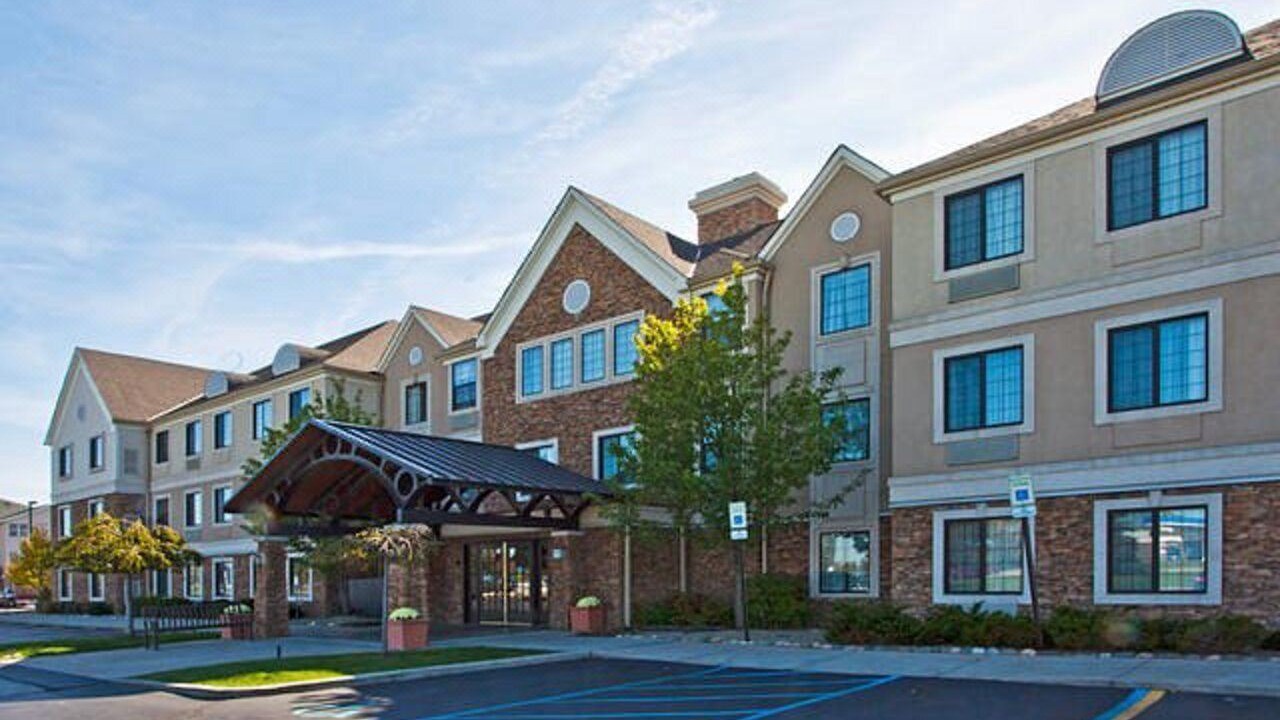 Photo of Buildings in Auburn Hills
