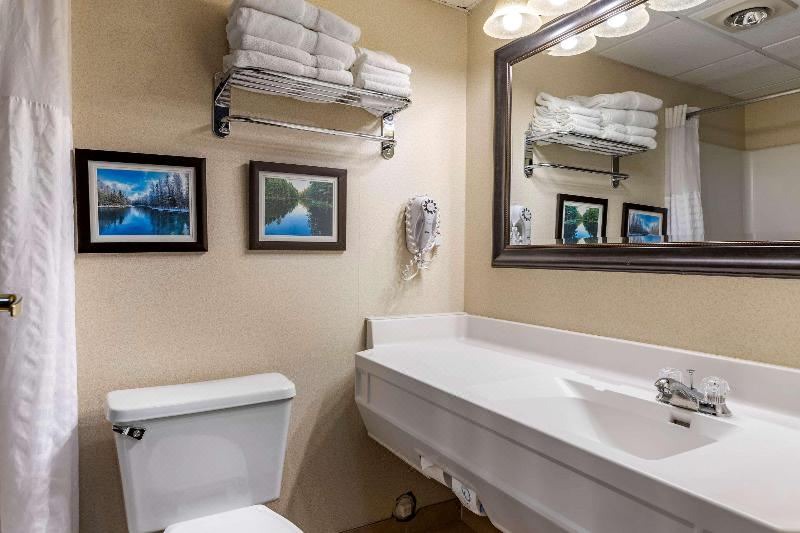 Photo of Bathroom in Manistique