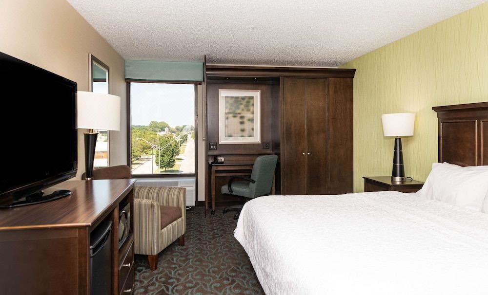 Photo of Bedroom in Evansville