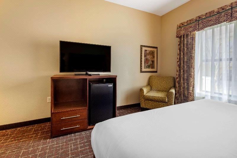 Photo of Bedroom in Shawnee