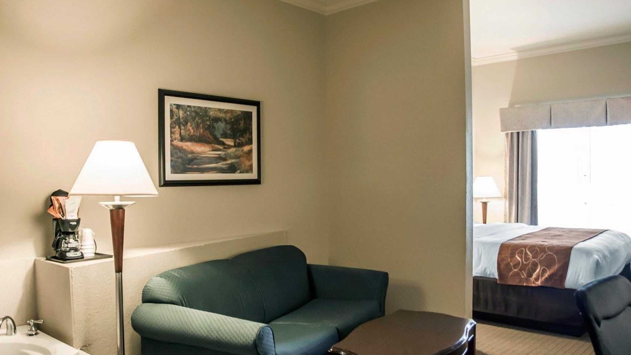 Photo of Livingroom in Forest Park