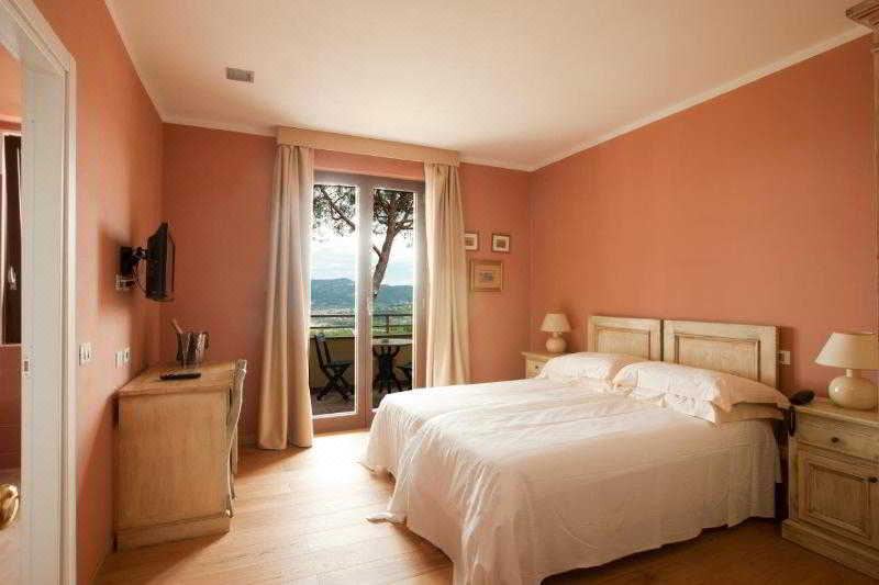 Photo of Bedroom in Santo Stefano di Magra