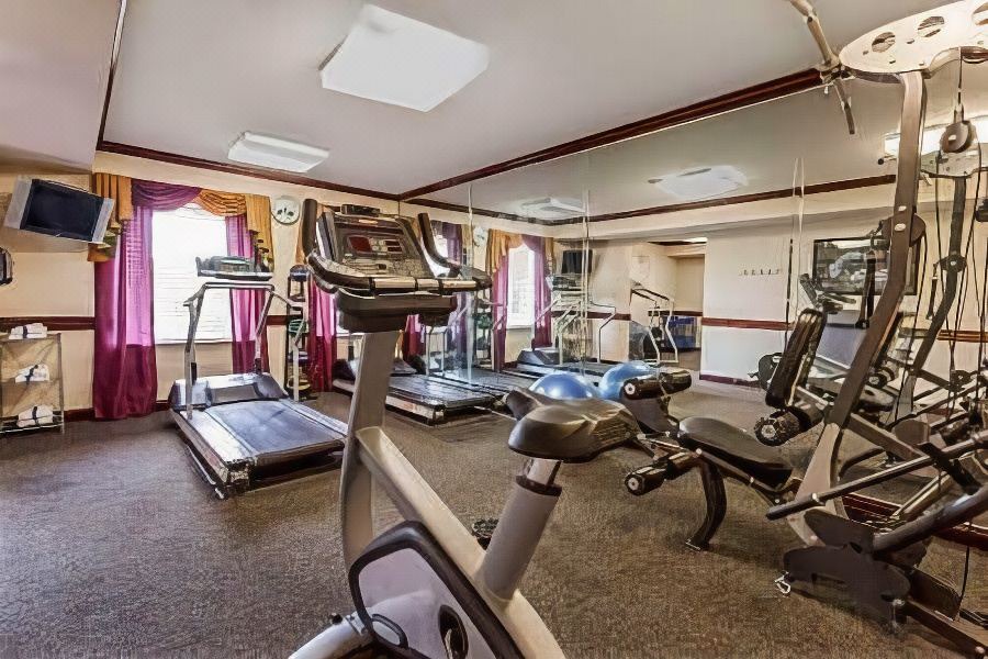 Photo of Livingroom in Warren