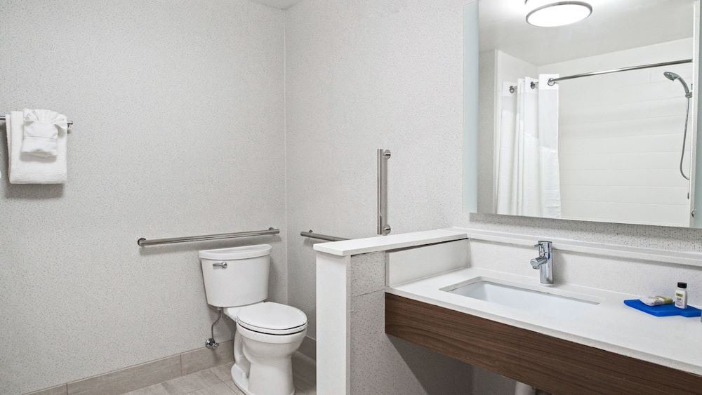 Photo of Bathroom in Hillsville