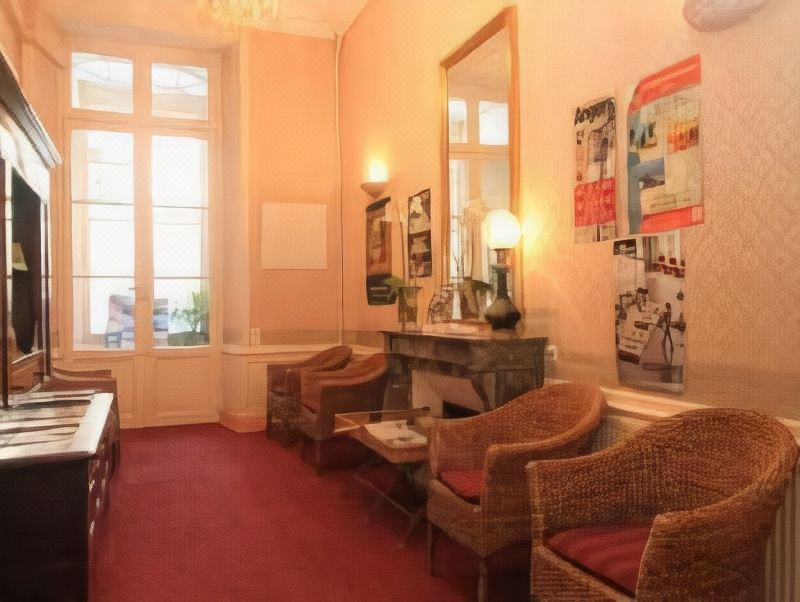 Photo of Livingroom in Downtown Angers