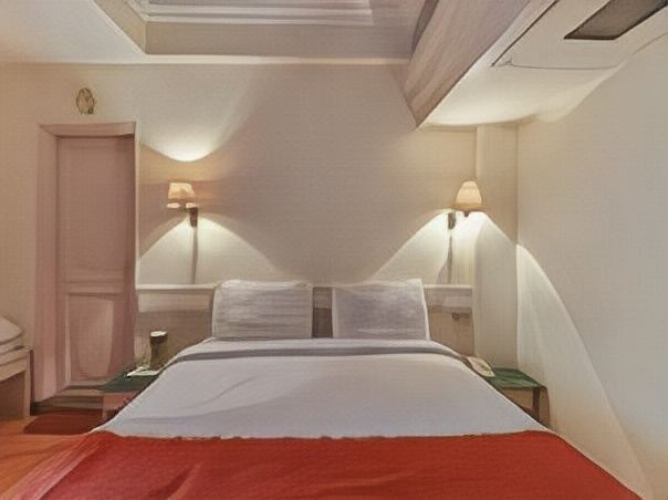 Photo of Bedroom in Navrangpura