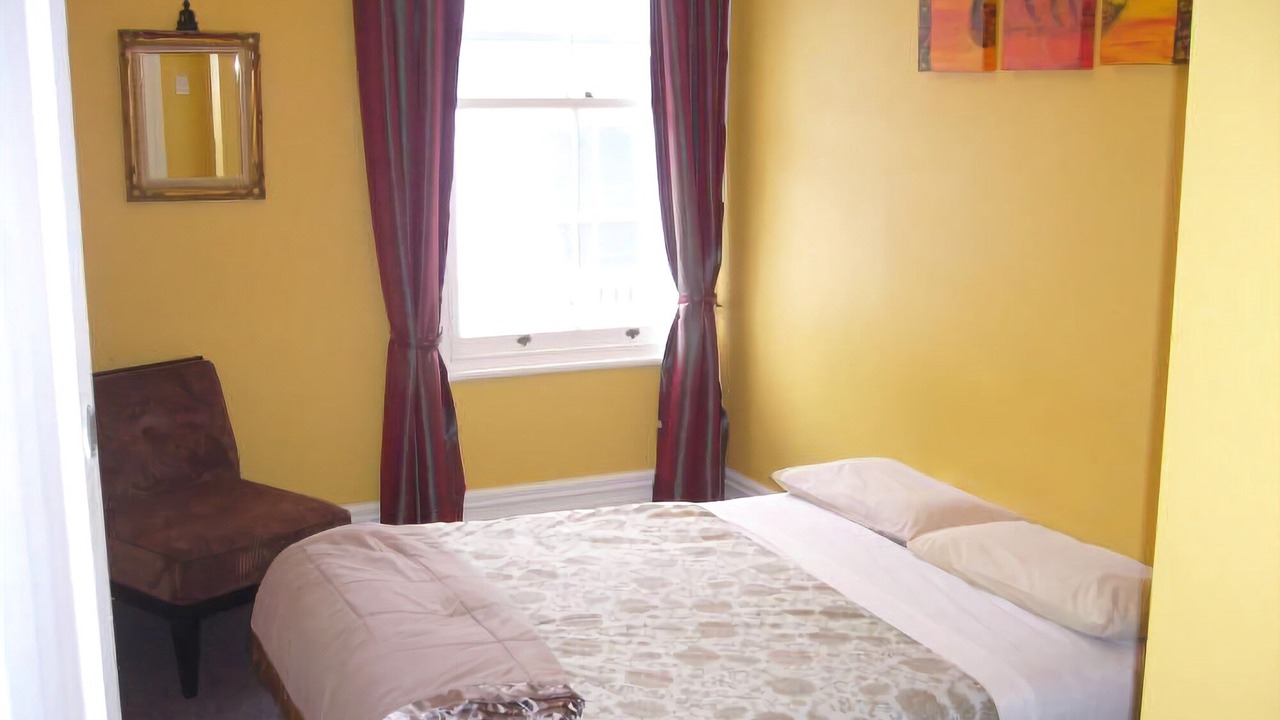Photo of Bedroom in Newton