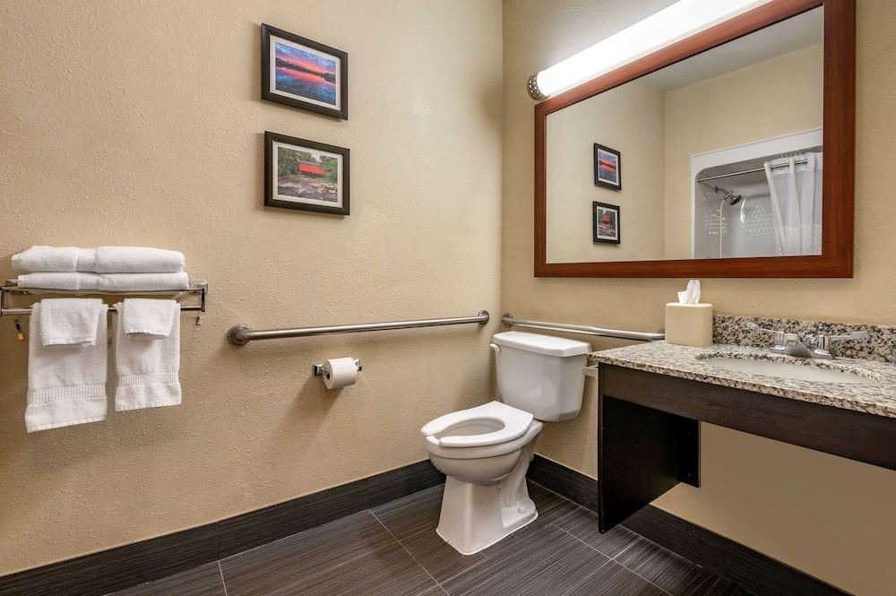 Photo of Bathroom in Shelbyville