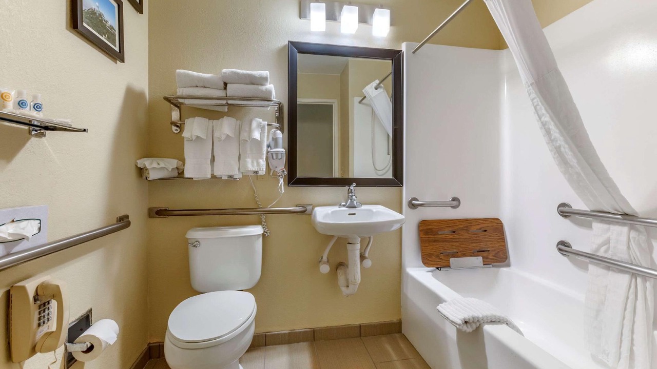 Photo of Bathroom in Cortaro