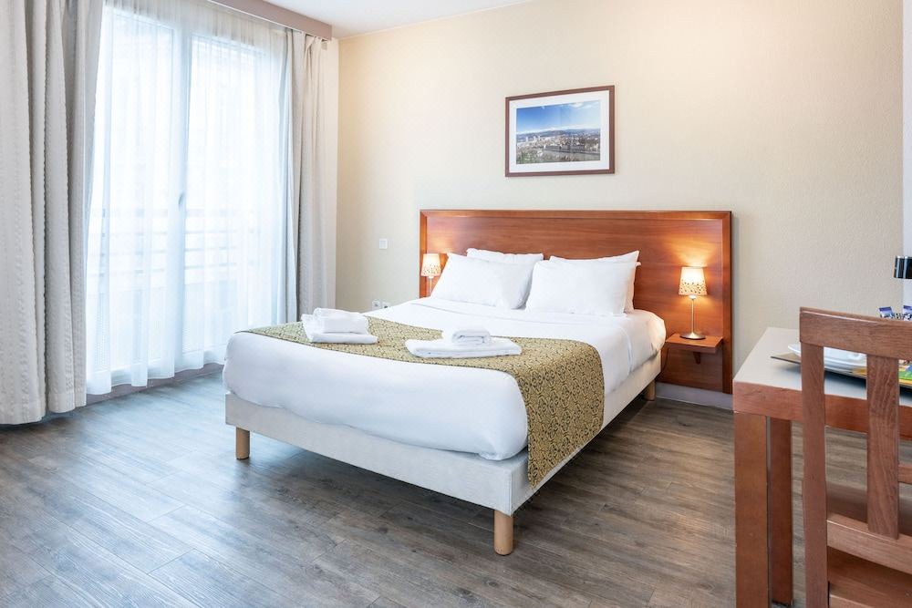 Photo of Bedroom in Grenoble City Centre