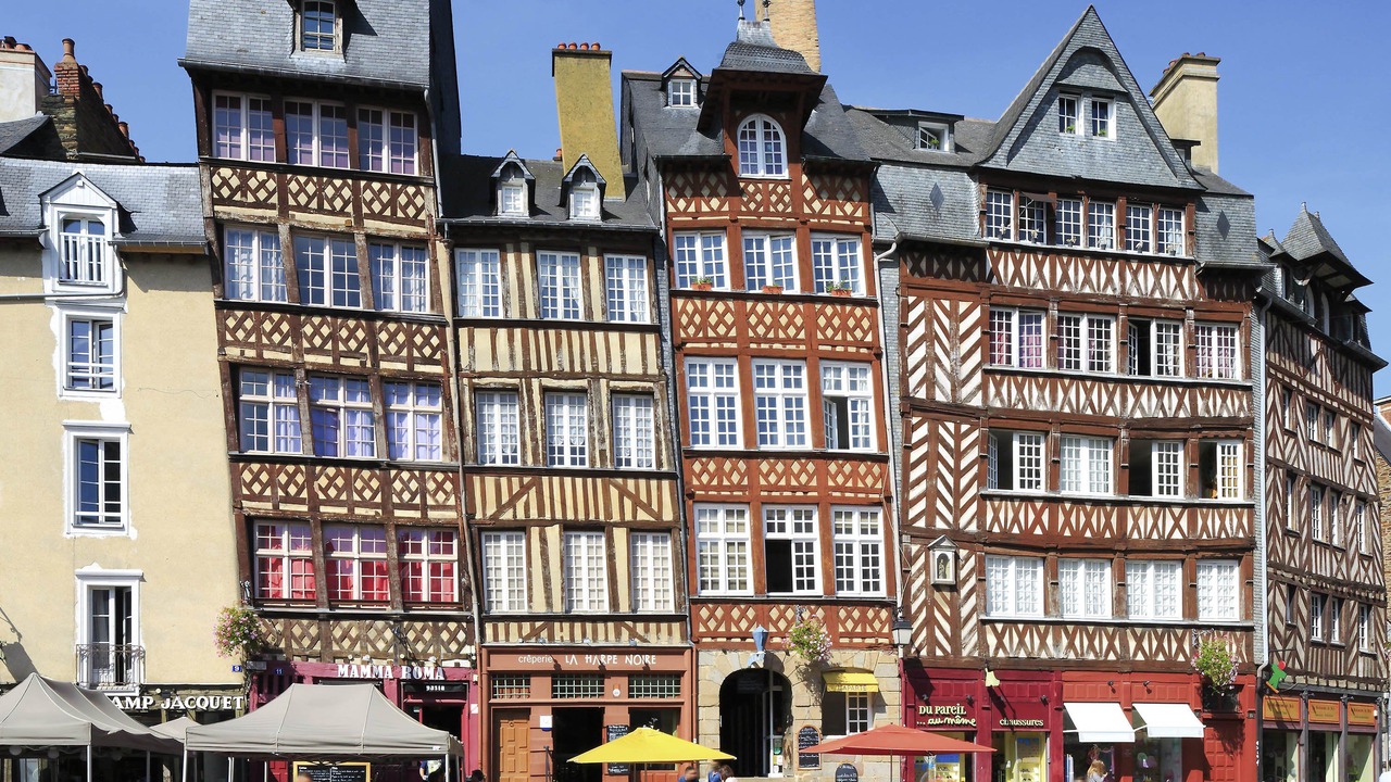 Photo of Buildings in Colombier - Champ de Mars
