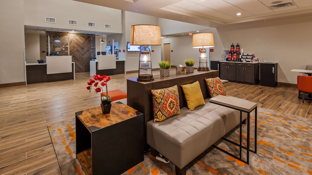 Photo of Livingroom in Elizabethtown