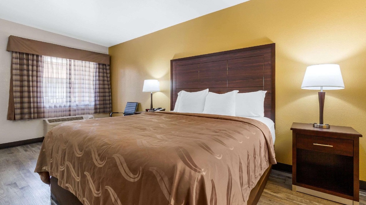 Photo of Bedroom in Mesa
