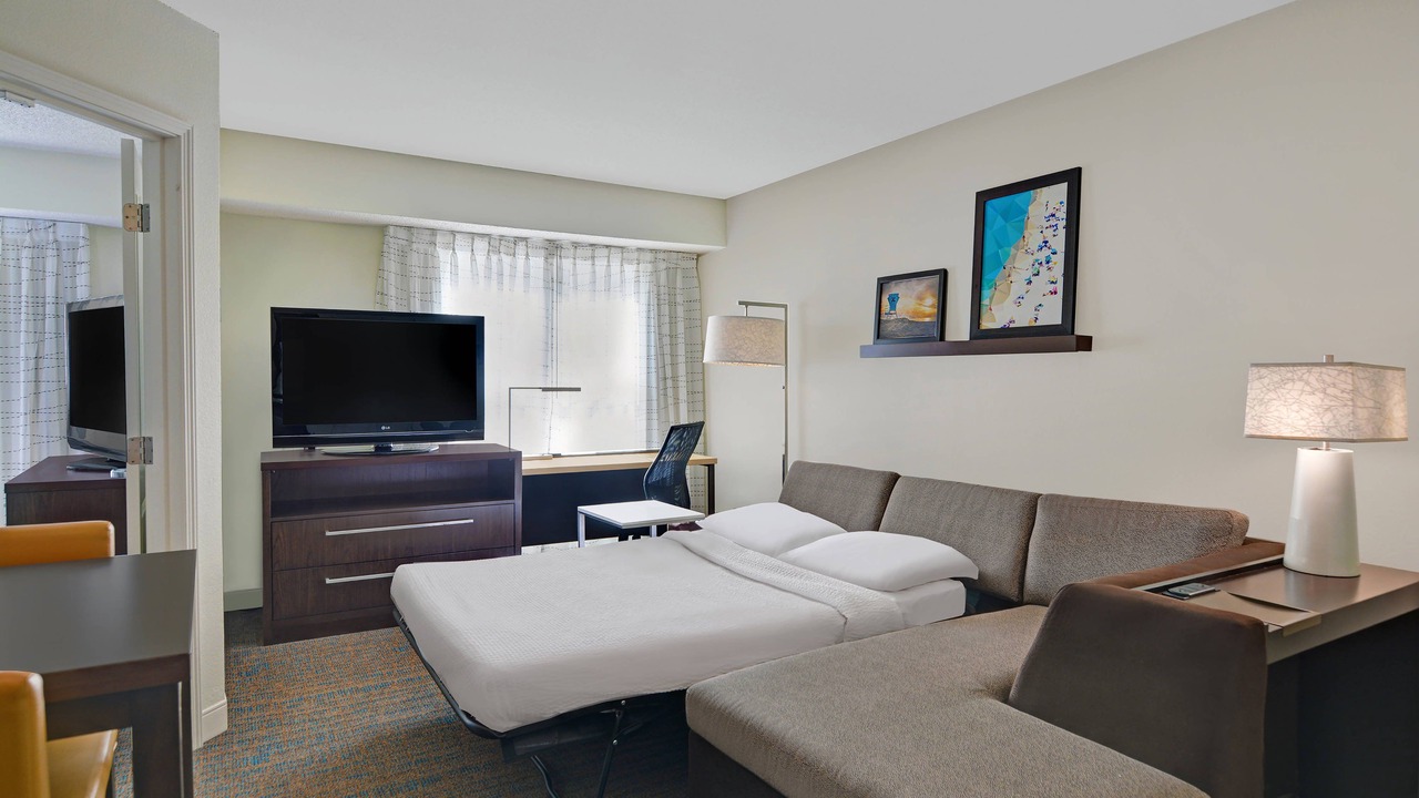 Photo of Livingroom in Deerwood