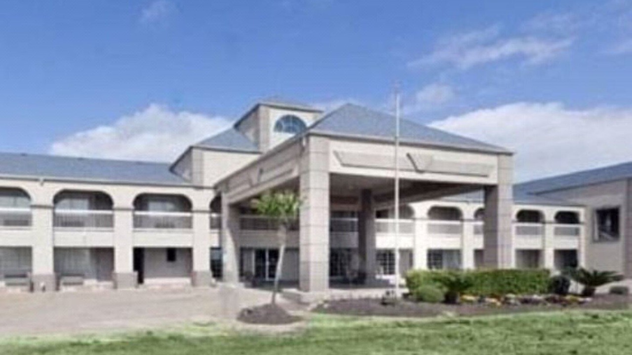Photo of Buildings in Clute