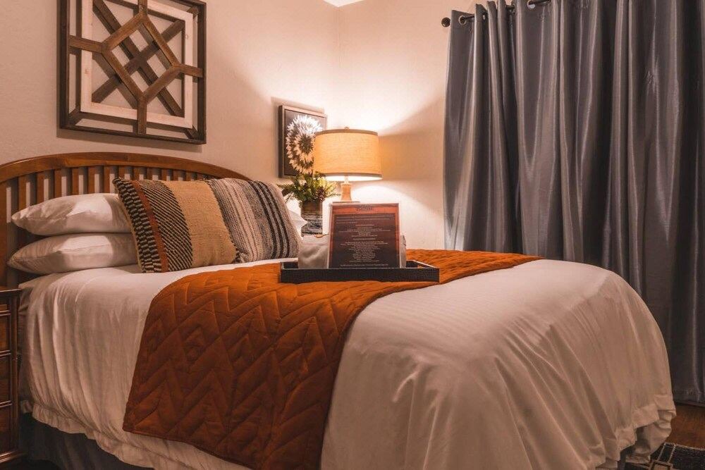 Photo of Bedroom in Tahoe Valley