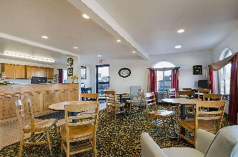 Photo of Livingroom in Larned