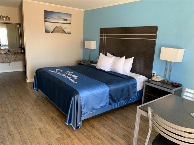 Photo of Bedroom in Orange