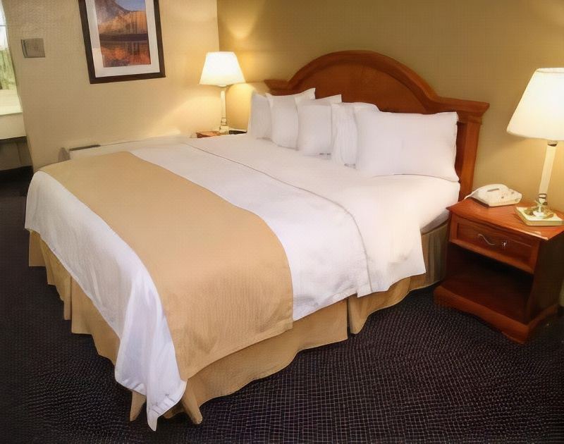 Photo of Bedroom in Evanston