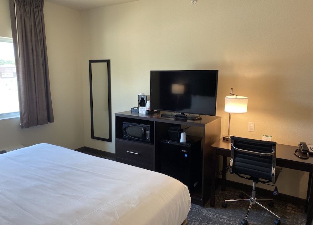 Photo of Bedroom in Forest City