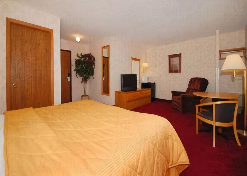 Photo of Bedroom in Boonville