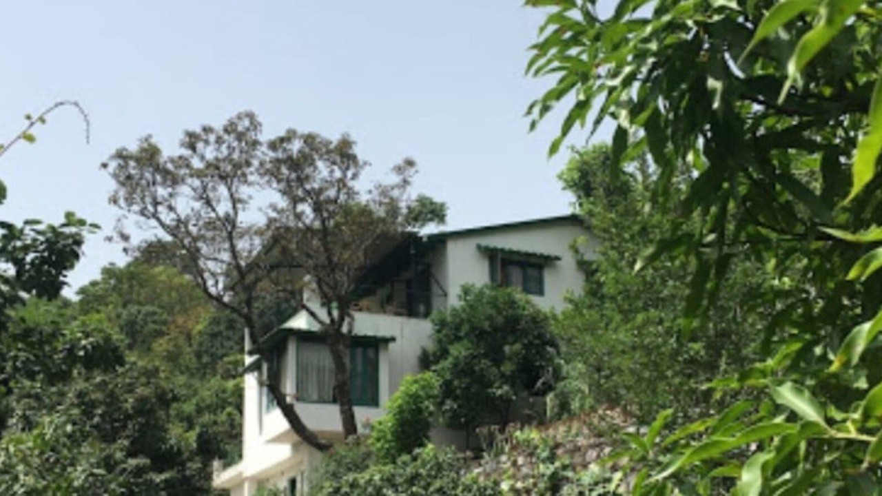 Photo of Buildings in Smanora Range