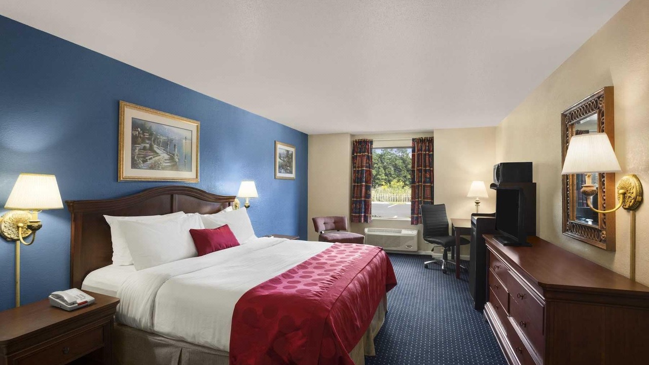 Photo of Bedroom in Pooler