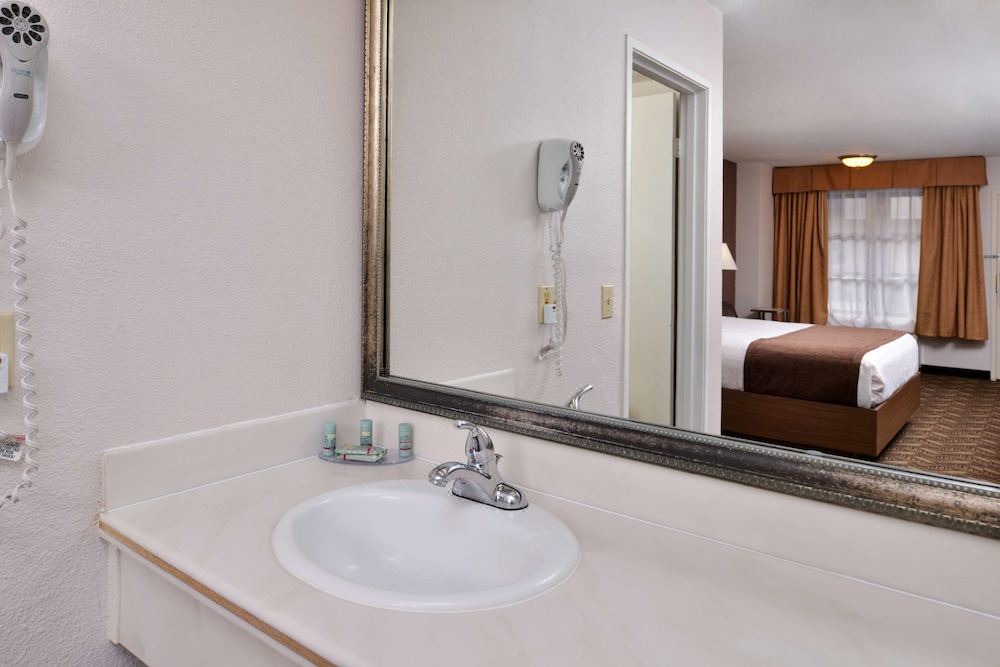 Photo of Bathroom in Inglewood