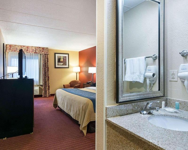 Photo of Bedroom in Oxon Hill