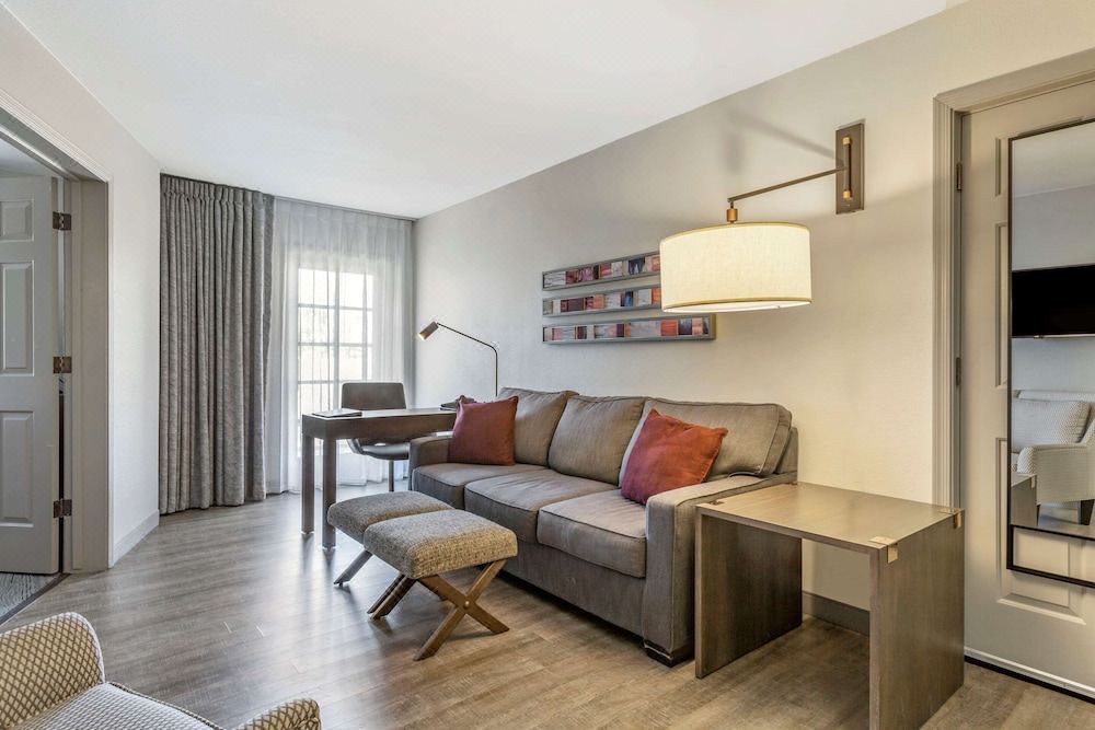 Photo of Livingroom in Surprise Original Townsite