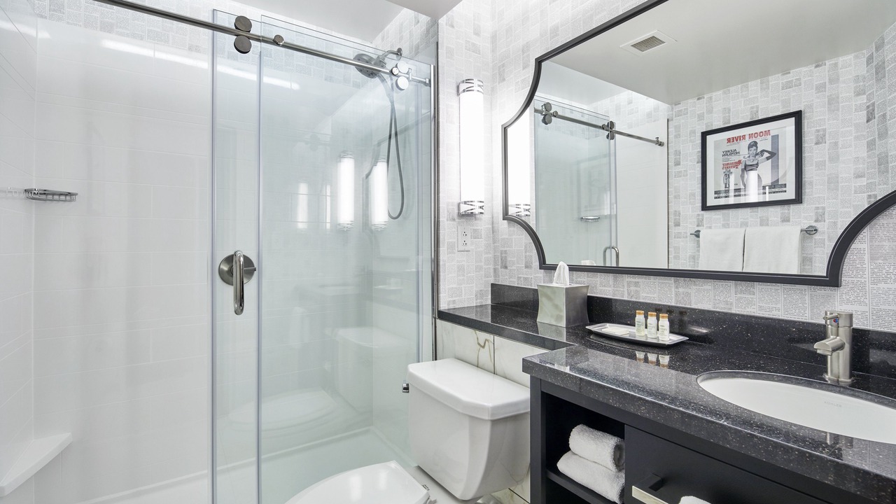 Photo of Bathroom in Gateway District