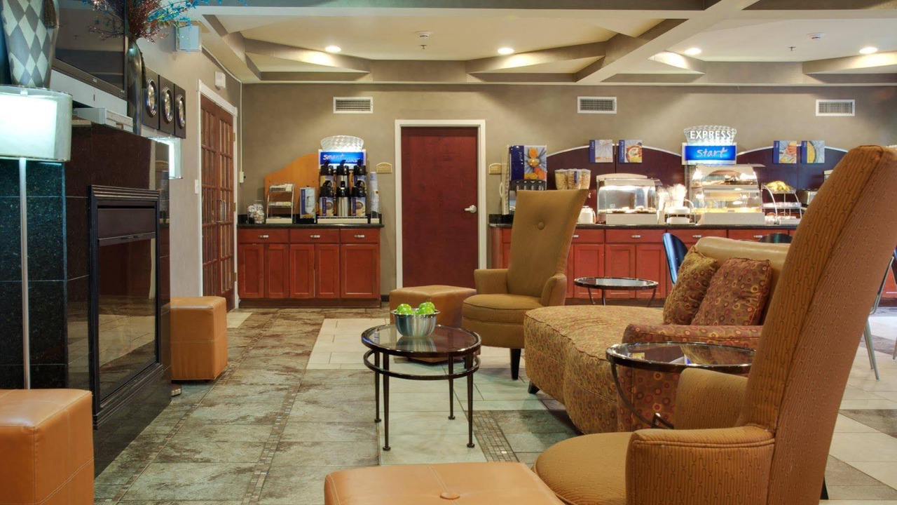 Photo of Livingroom in Alexandria