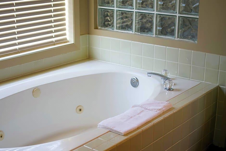 Photo of Bathroom in Waterton Park