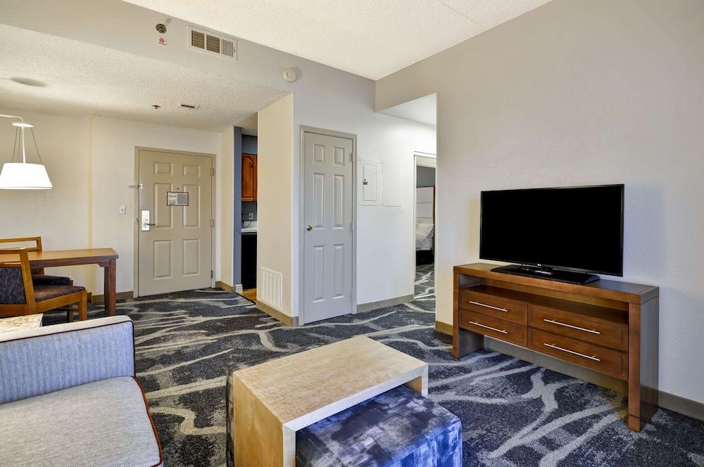 Photo of Livingroom in Camelback East