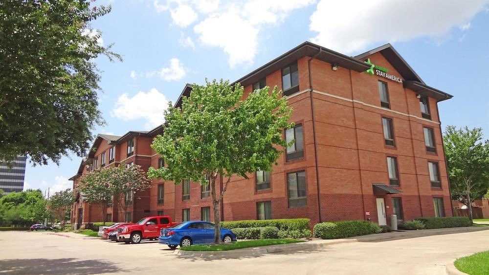 Photo of Buildings in Westchase