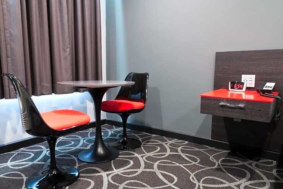 Photo of Livingroom in Lamanda Park