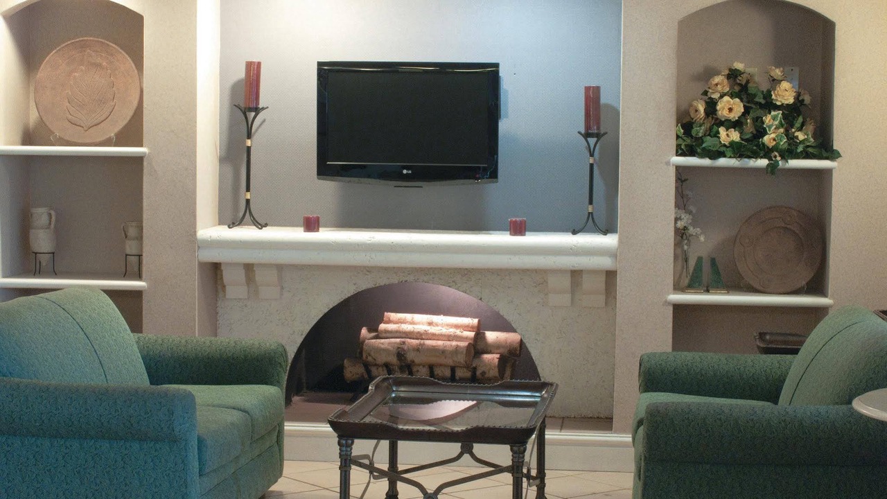 Photo of Livingroom in Northeast Pensacola