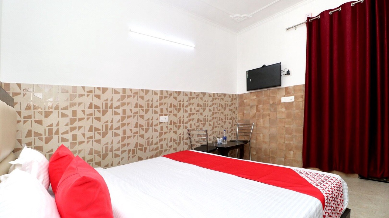 Photo of Bedroom in Sector 45