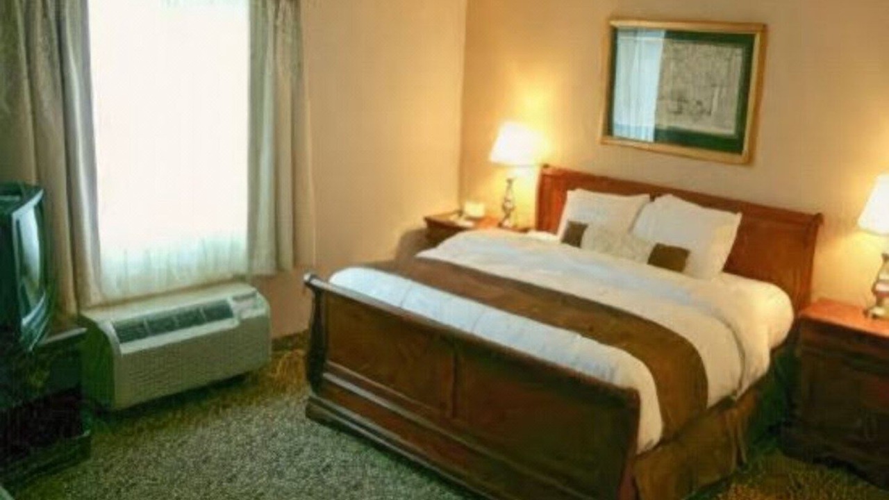 Photo of Bedroom in Romulus