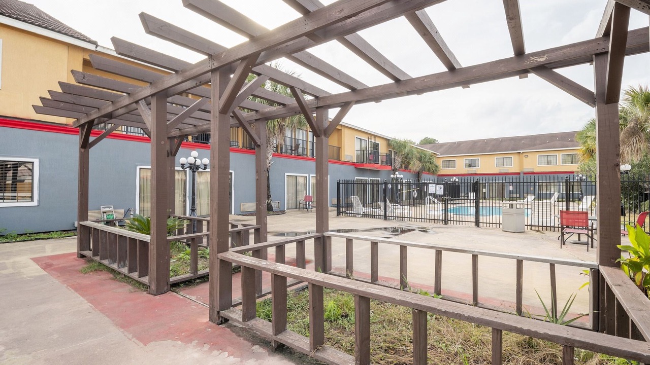 Photo of Buildings in Greater Greenspoint