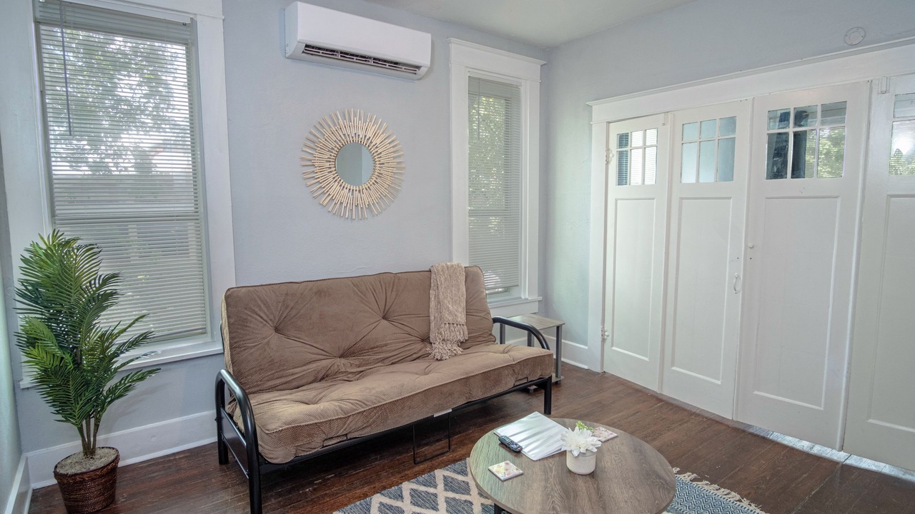 Photo of Livingroom in Southtown