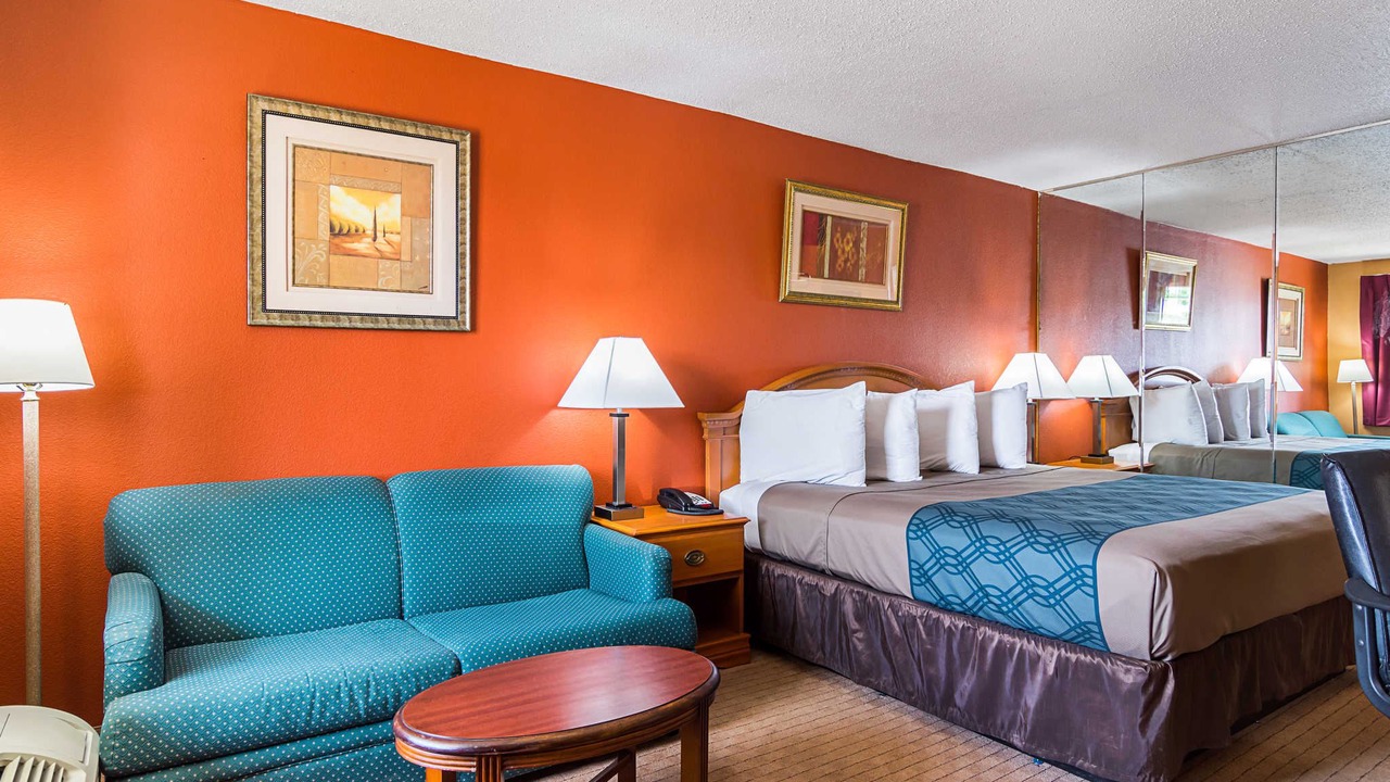 Photo of Livingroom in Jacksonville