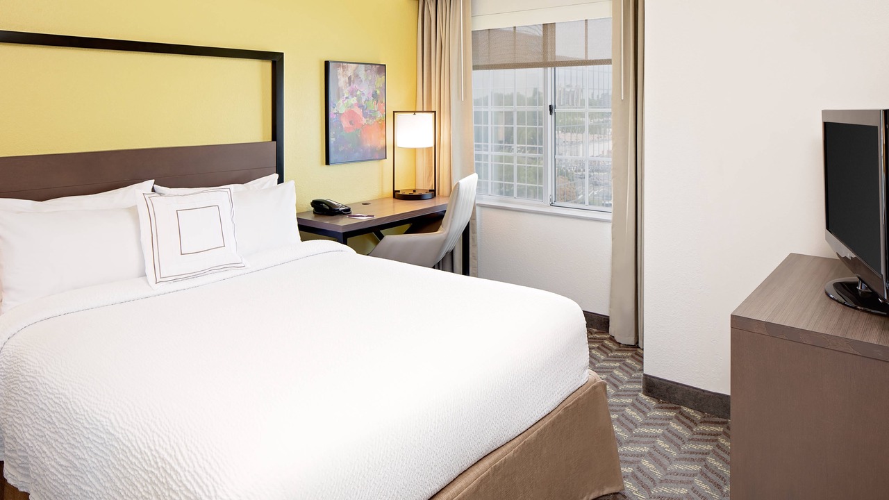 Photo of Bedroom in Tysons
