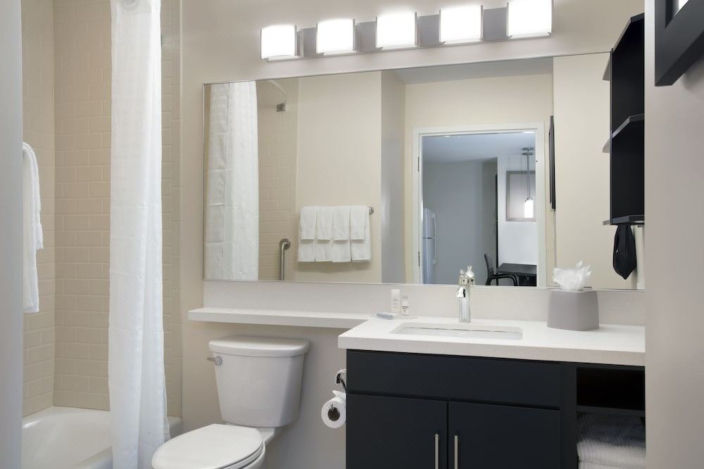 Photo of Bathroom in Country Walk