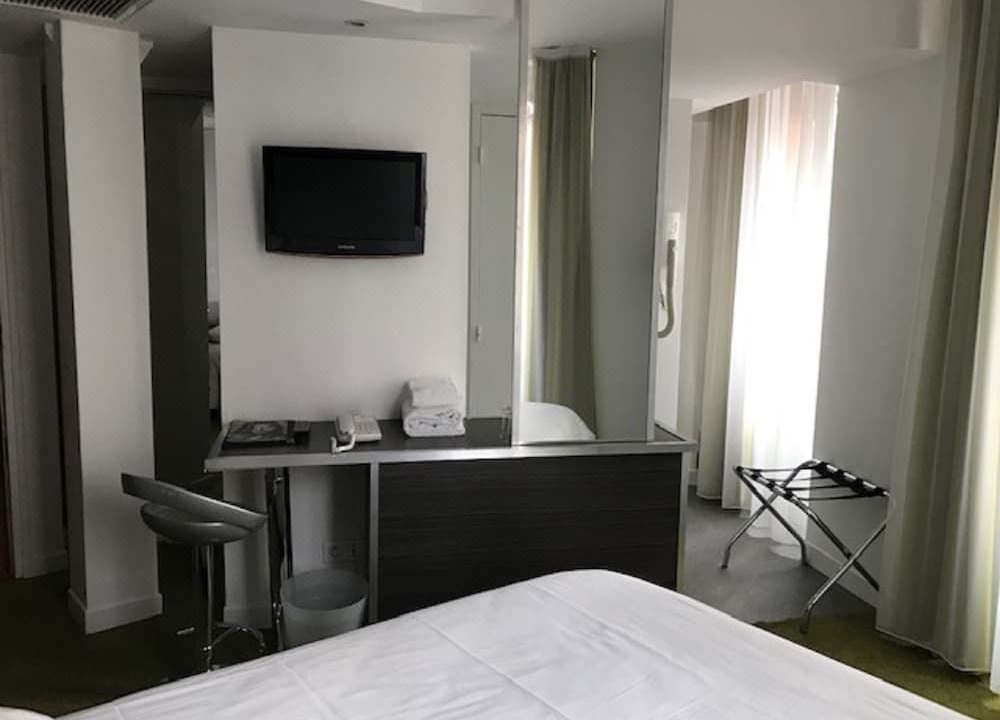 Photo of Bedroom in Saint - Aubin - Dupuy